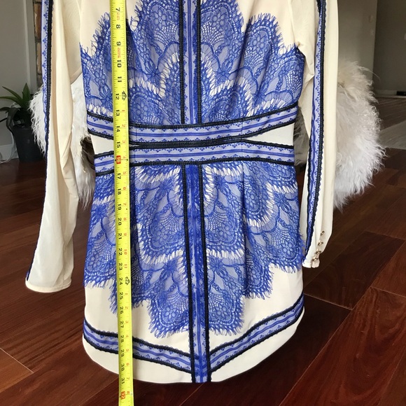 Dress - Picture 6 of 7